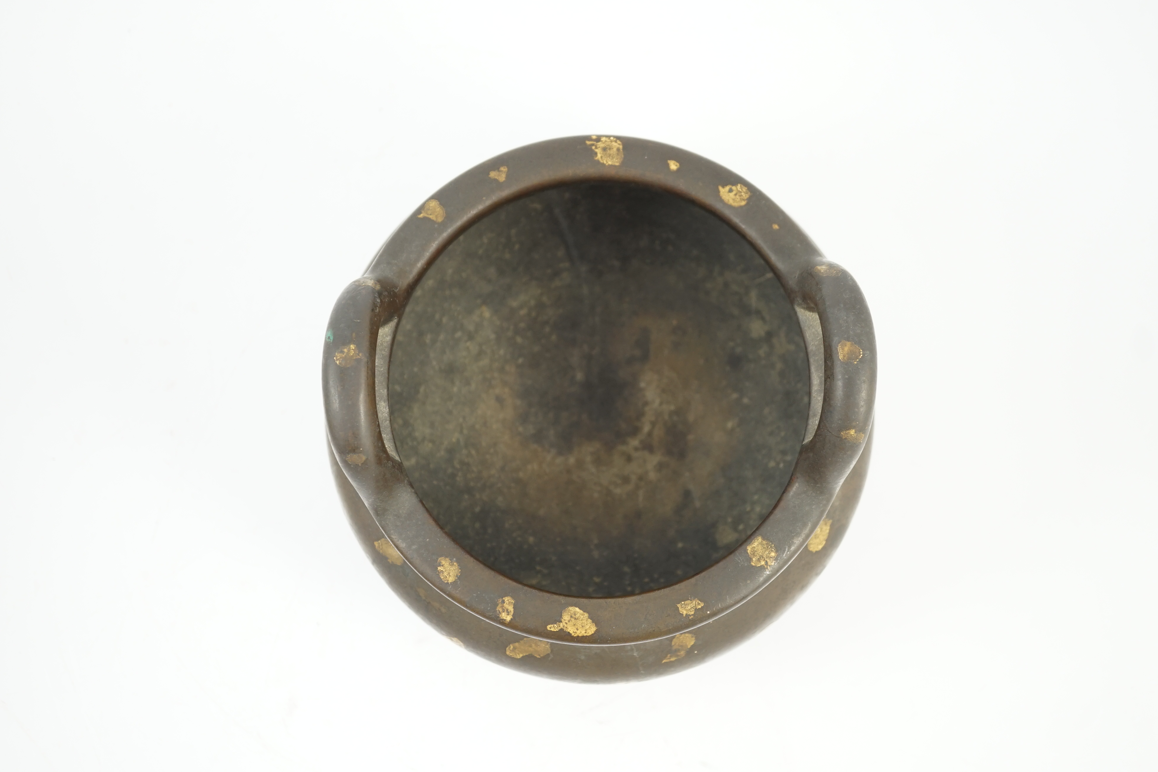 A large Chinese gold-splashed bronze tripod censer, ding, Kangxi period